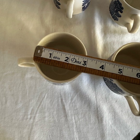 SET OF 4 MADE IN ENGLAND CHURCHILL BLUE WILLOW COFFEE TEA CUPS - Picture 8 of 9